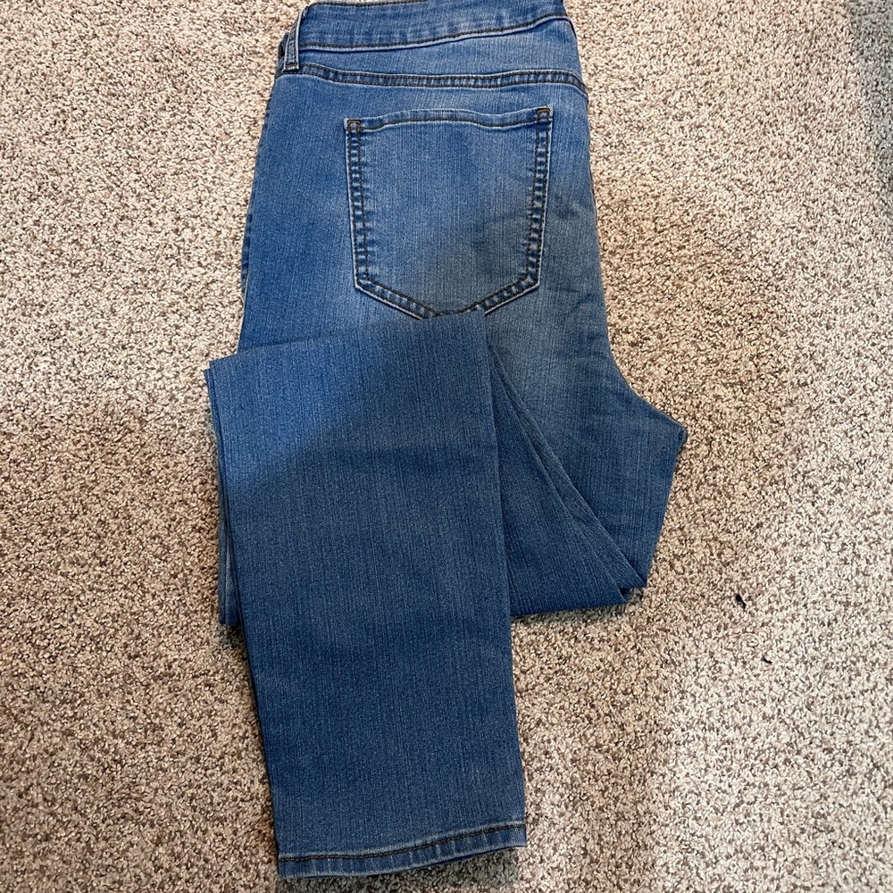 Women Old Navy jeans